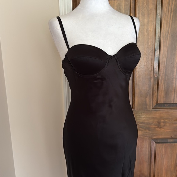 L’AGENCE Sayla Silk Slip Gown NWT $695 Black Satin Size 2 Maxi Dress - Picture 13 of 16
